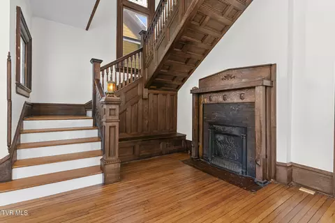 Entry Way - 237 Solar Street Bristol Va 24201, Bristol, VA 24201 photo 1 of 5