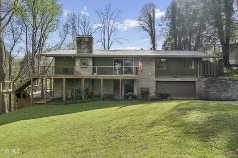 1823 Woodhaven Drive Elizabethton Tn 37643, Elizabethton, TN 37643