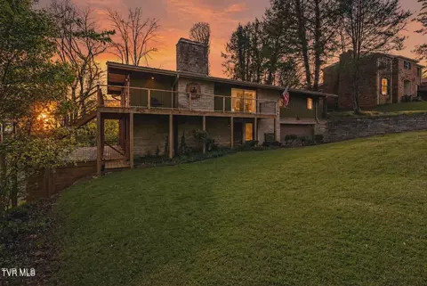 1823 Woodhaven Drive Elizabethton Tn 37643, Elizabethton, TN 37643