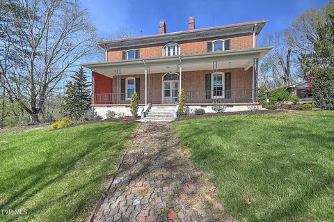 2061 King College Road Bristol Tn 37620, Bristol, TN 37620