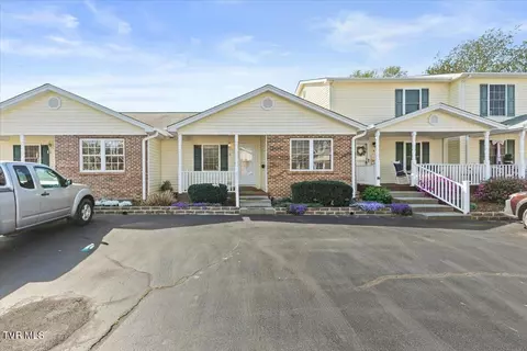 703 N Main Street Apt 3 Elizabethton Tn 37643, Elizabethton, TN 37643