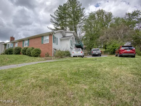 1721 Siam Road Elizabethton Tn 37643, Elizabethton, TN 37643