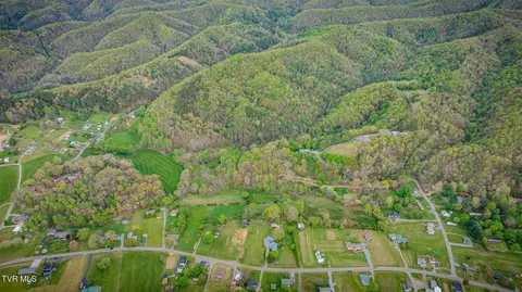 1620 Chinquapin Grove Road Bluff City Tn 37618, Bluff City, TN 37618