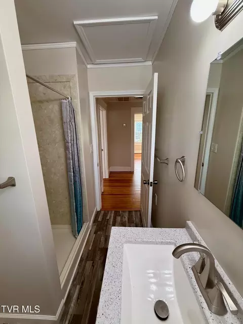 Bath - 322 Carolina Avenue Erwin Tn 37650, Erwin, TN 37650 photo 5 of 6