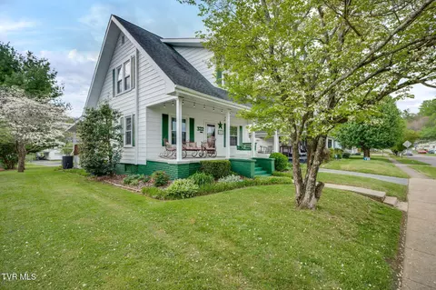 Exterior - 322 Carolina Avenue Erwin Tn 37650, Erwin, TN 37650 photo 1 of 9