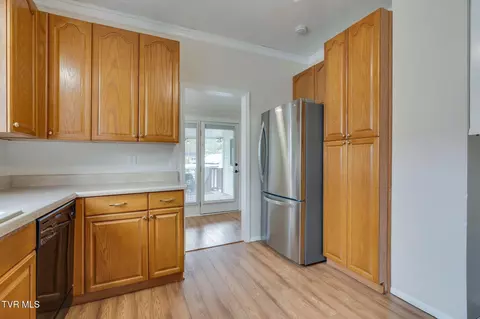 Kitchen - 322 Carolina Avenue Erwin Tn 37650, Erwin, TN 37650 photo 4 of 5
