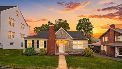 165 W Sevier Avenue Kingsport Tn 37660, Kingsport, TN 37660