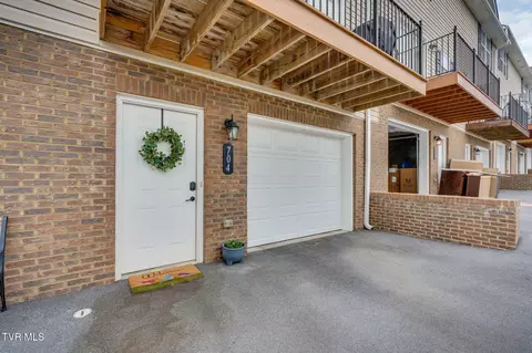 704 Grays Pointe Court 39 Johnson City Tn 37615, Johnson City, TN 37615