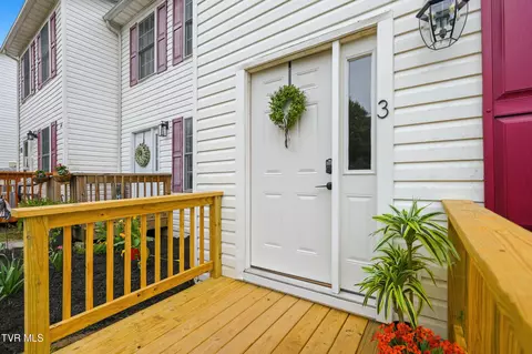 Exterior - 44 Tulip Grove Circle Apt 3 Bristol Tn 37620, Bristol, TN 37620 photo 2 of 4