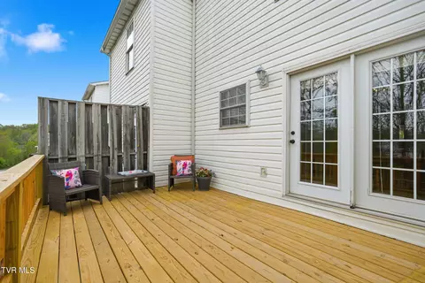 Exterior - 44 Tulip Grove Circle Apt 3 Bristol Tn 37620, Bristol, TN 37620 photo 3 of 4