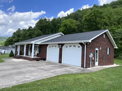 Exterior - 839 Deerfield Lane Hampton Tn 37658, Hampton, TN 37658 photo 3 of 9