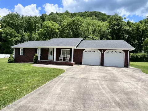 Exterior - 839 Deerfield Lane Hampton Tn 37658, Hampton, TN 37658 photo 2 of 9