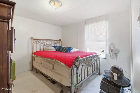 Bedroom - 660 Mohawk Creek Road Midway Tn 37809, Midway, TN 37809 photo 3 of 4