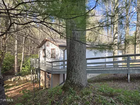 326 Cove Creek Road Roan Mountain Tn 37687, Roan Mountain, TN 37687