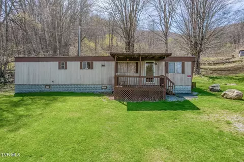111 Hughes Hollow Road Roan Mountain Tn 37687, Roan Mountain, TN 37687