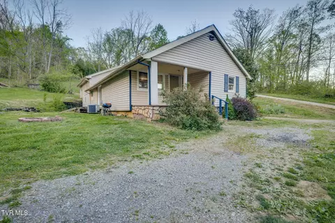 212 Weaver Hill Road Johnson City Tn 37601, Johnson City, TN 37601