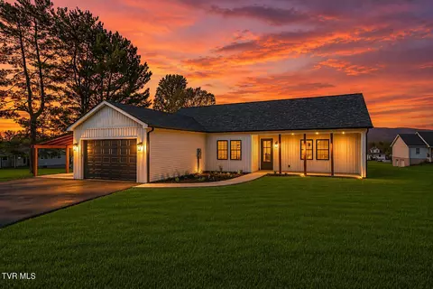 137 Crestview Drive Elizabethton Tn 37643, Elizabethton, TN 37643