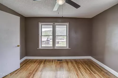 Bedroom - 630 Vinton Avenue Erwin Tn 37650, Erwin, TN 37650 photo 1 of 9