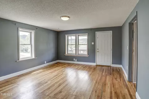 Living - 630 Vinton Avenue Erwin Tn 37650, Erwin, TN 37650 photo 1 of 6