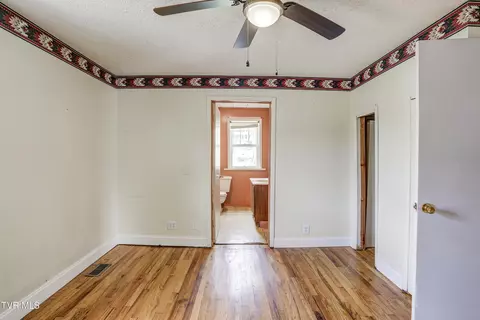 Bedroom - 630 Vinton Avenue Erwin Tn 37650, Erwin, TN 37650 photo 3 of 9