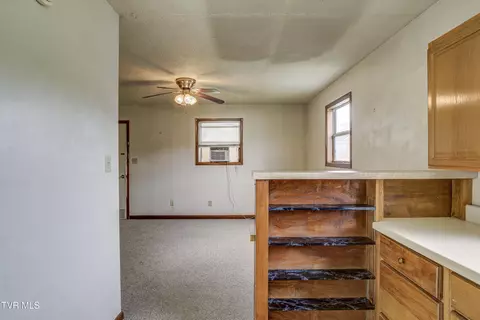 Living - 630 Vinton Avenue Erwin Tn 37650, Erwin, TN 37650 photo 6 of 6