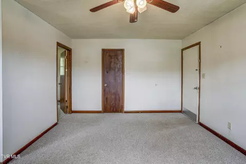 Bedroom - 630 Vinton Avenue Erwin Tn 37650, Erwin, TN 37650 photo 6 of 9