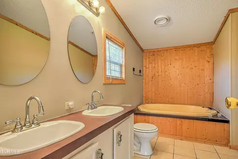 Bath - 17548 Havens Rest Road Abingdon Va 24210, Abingdon, VA 24210 photo 2 of 4
