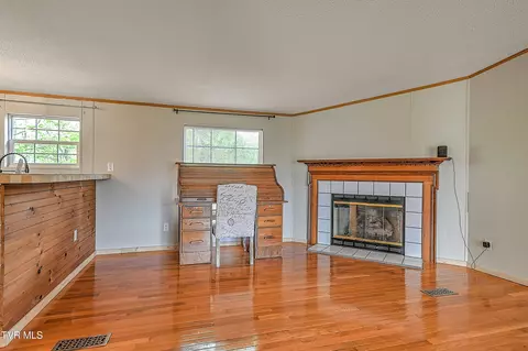 Living - 17548 Havens Rest Road Abingdon Va 24210, Abingdon, VA 24210 photo 4 of 4