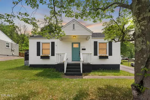 2340 Hiwassee Drive Kingsport Tn 37664, Kingsport, TN 37664