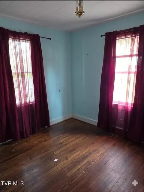 Bedroom - 508 E Barton Ridge Road Greeneville Tn 37745, Greeneville, TN 37745 photo 1 of 5