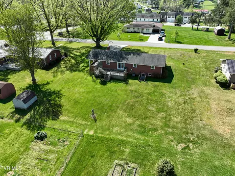 View/Area - 879 NE Wayne Avenue Abingdon Va 24210, Abingdon, VA 24210 photo 3 of 7