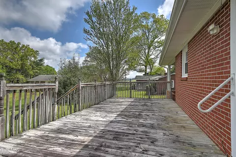 Exterior - 879 NE Wayne Avenue Abingdon Va 24210, Abingdon, VA 24210 photo 3 of 10