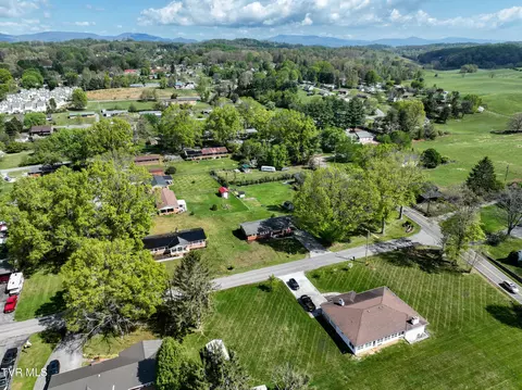 View/Area - 879 NE Wayne Avenue Abingdon Va 24210, Abingdon, VA 24210 photo 5 of 7