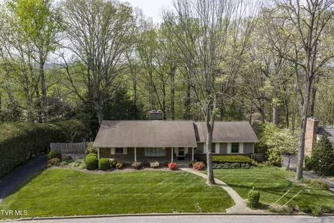 303 Hillside Road Johnson City Tn 37601, Johnson City, TN 37601