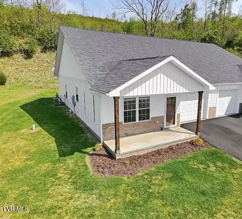 96 Village Court - Lebanon Va 24266, Lebanon, VA 24266