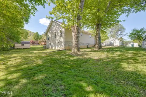 Exterior - 154 Sycamore Street Erwin Tn 37650, Erwin, TN 37650 photo 5 of 8
