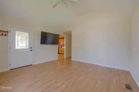 Living - 154 Sycamore Street Erwin Tn 37650, Erwin, TN 37650 photo 2 of 4