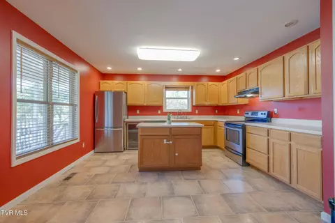 Kitchen - 154 Sycamore Street Erwin Tn 37650, Erwin, TN 37650 photo 1 of 3