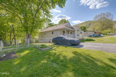 Exterior - 154 Sycamore Street Erwin Tn 37650, Erwin, TN 37650 photo 2 of 8