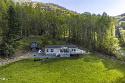 2169 Rice Creek Road Flag Pond Tn 37657, Flag Pond, TN 37657
