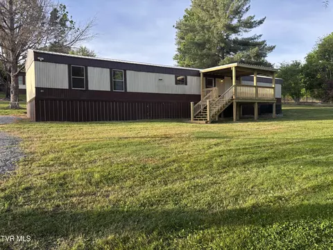 140 Midway Circle Midway Tn 37809, Midway, TN 37809