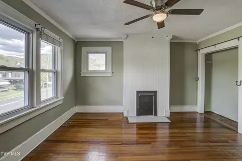 Living - 312 Love Street Erwin Tn 37650, Erwin, TN 37650 photo 4 of 5