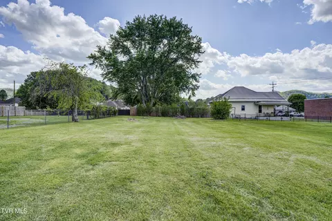 Exterior - 312 Love Street Erwin Tn 37650, Erwin, TN 37650 photo 4 of 6