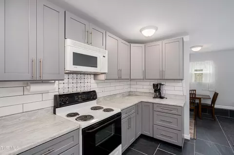 Kitchen - 530 S Street Erwin Tn 37650, Erwin, TN 37650 photo 3 of 4
