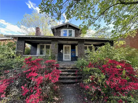 Exterior - 612 Euclid Avenue Bristol Va 24201, Bristol, VA 24201 photo 2 of 6