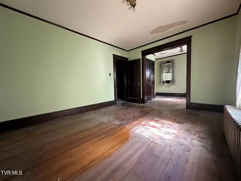 Living - 612 Euclid Avenue Bristol Va 24201, Bristol, VA 24201 photo 4 of 4