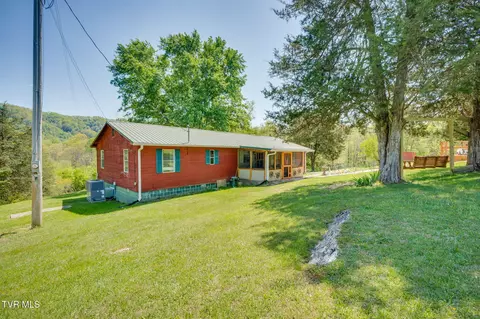 Exterior - 111 Clinch Valley Road Eidson Tn 37731, Eidson, TN 37731 photo 2 of 11