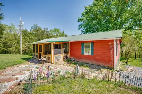 Exterior - 111 Clinch Valley Road Eidson Tn 37731, Eidson, TN 37731 photo 3 of 11