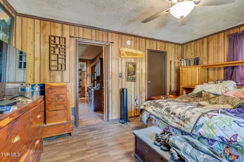 Bedroom - 111 Clinch Valley Road Eidson Tn 37731, Eidson, TN 37731 photo 2 of 4