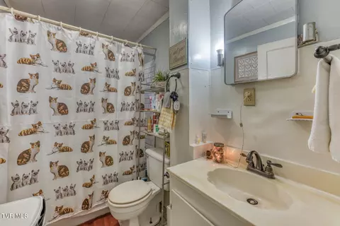 Bath - 2424 Catherine Street Bristol Va 24201, Bristol, VA 24201 photo 1 of 1